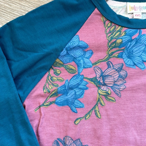 Lularoe Randy tee - Picture 2 of 4